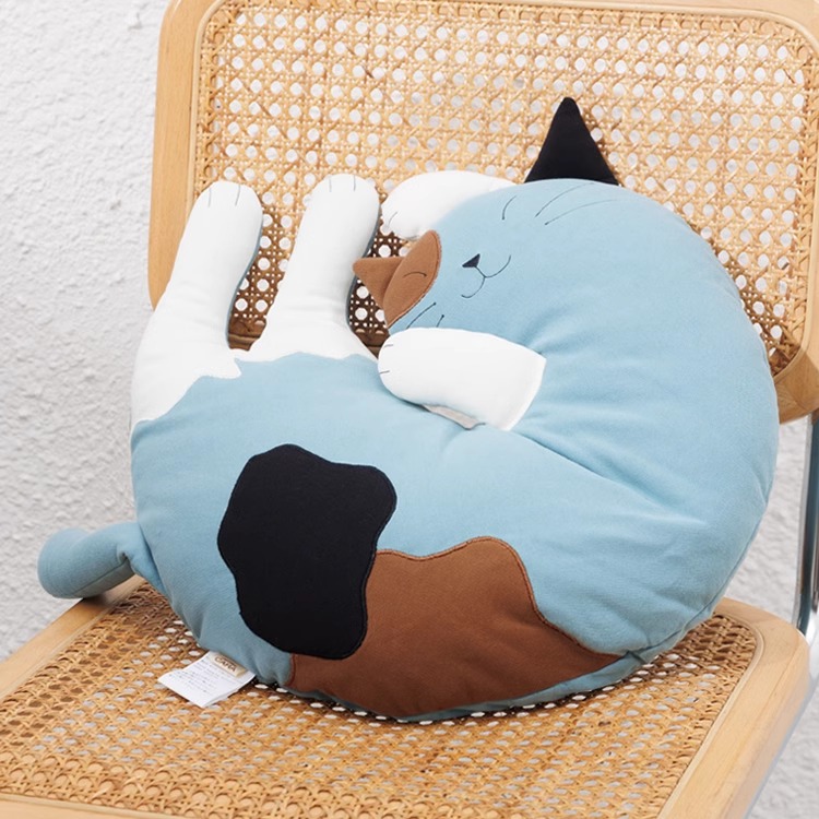 HIKOSEN CARA卡拉猫圆形三花猫咪抱枕棉质家居床上睡觉可爱小枕头