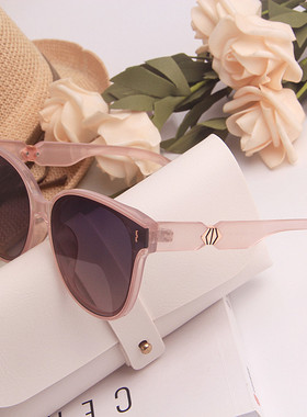 2024新款女士尼龙偏光太阳眼镜粉色与白色铆钉个性舒适墨镜UV400