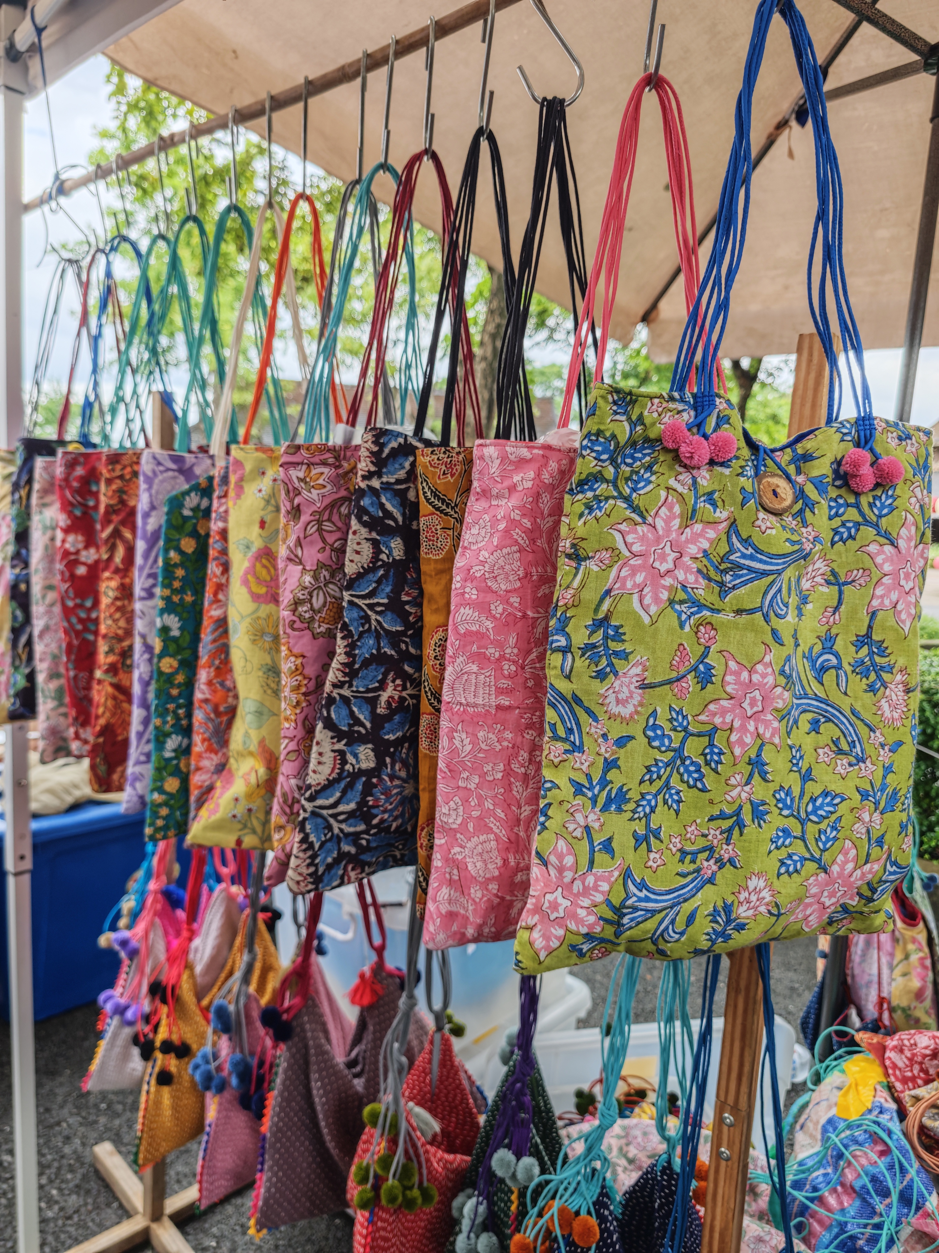 【绝美画报】夏萨珑！花仙子清迈托特包棉刺绣度假风田园夏2025新