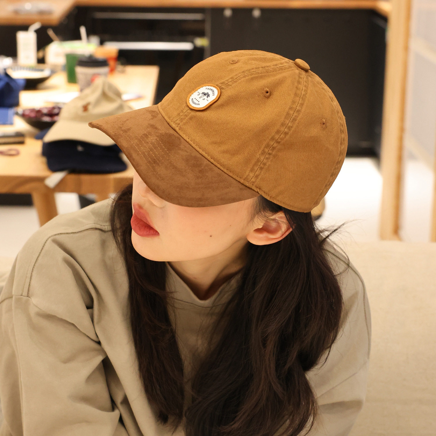 麂皮撞色鸭舌帽女2025日系防晒遮阳棒球帽潮牌帽子小众情侣帽子