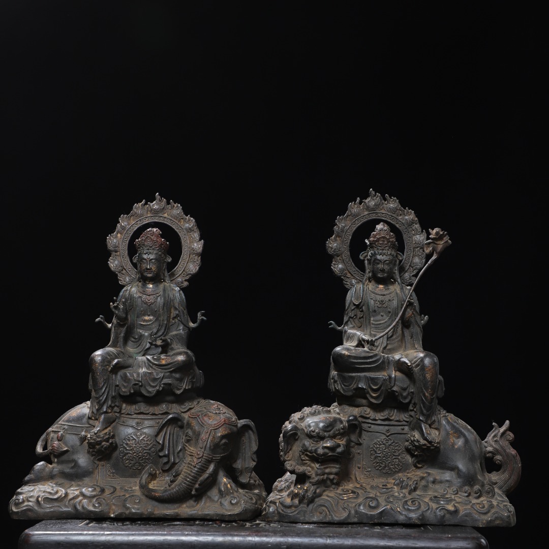藏传密宗纯黄铜器泥金骑象普贤骑兽文殊菩萨佛像佛堂供奉装饰摆件