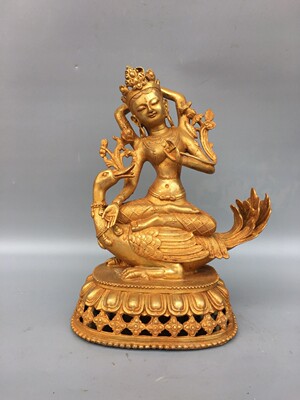 西藏尼泊尔老纯铜鎏金骑鹅梵天度母观音菩萨佛像家里供奉装饰摆件