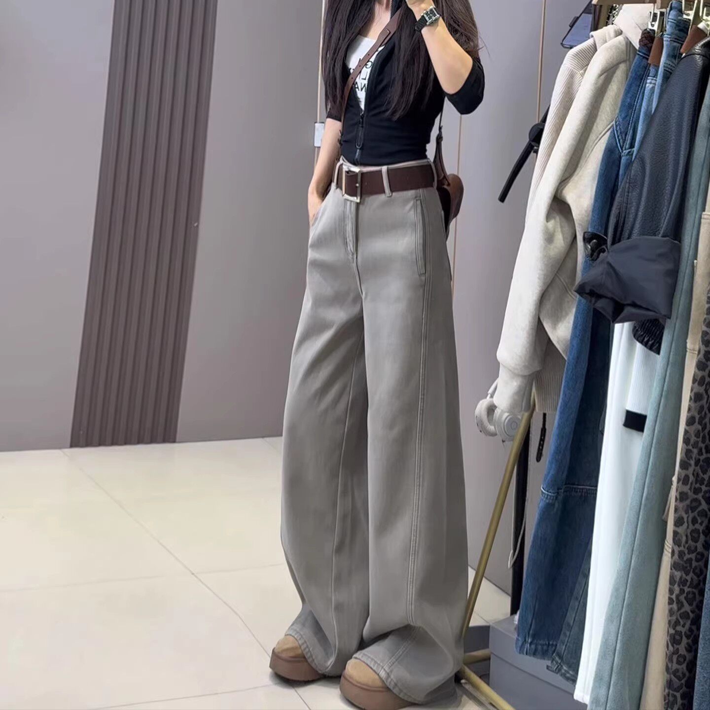 灰色阔腿牛仔裤女2026新款春季梨型身材小个子宽松显瘦垂感直筒裤