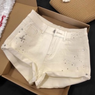辣妹风重工烫钻卷边牛仔短裤女夏季新款韩系洋气百搭阔腿A字热裤