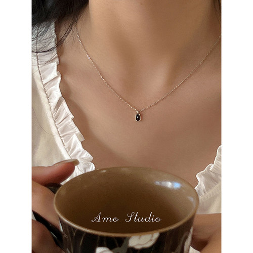 AMO黑玛瑙项链女纯银迷你简约