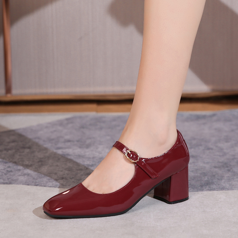 百诗友方头休闲玛丽珍粗跟单鞋