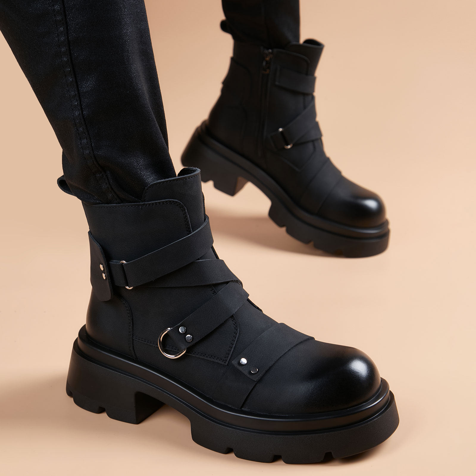 马丁靴男款冬季新款厚底增高男靴磨砂真皮英伦风百搭中高帮皮靴子