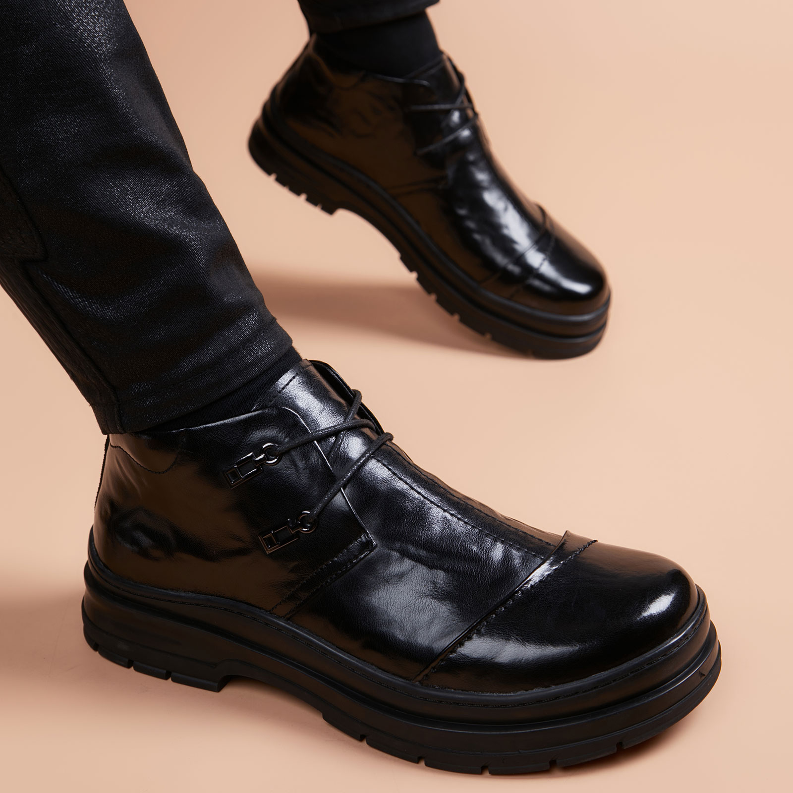 英伦风软皮软底商务正装高帮皮鞋