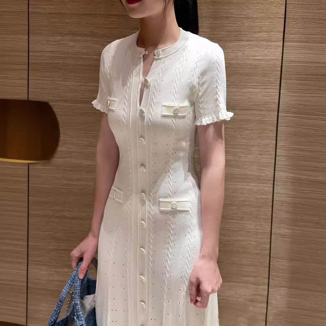 外贸纯元S家新款早秋法式轻奢针织木耳边连衣裙女初恋镂空长款裙