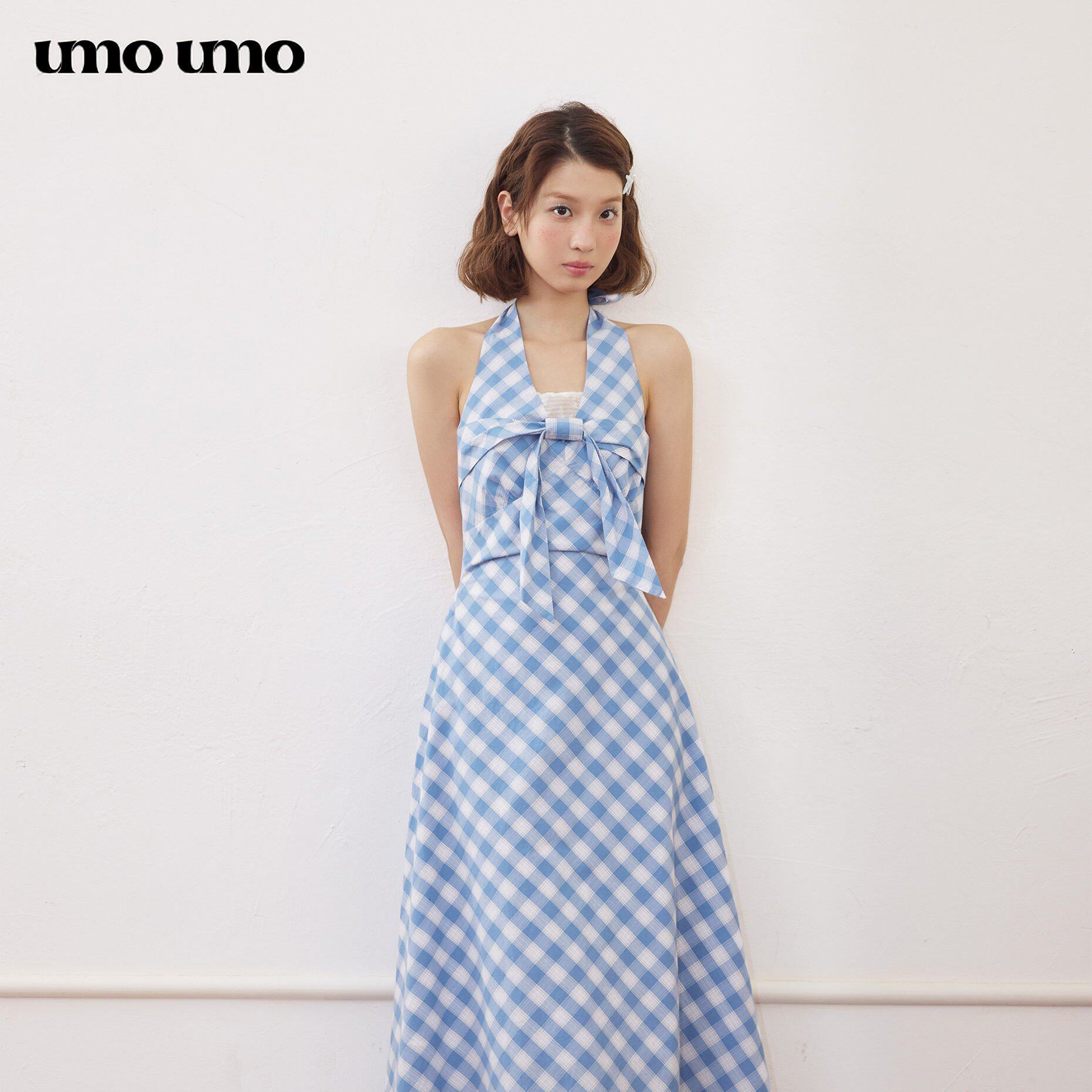 umoumo乌蘑夏季复古温柔格纹挂脖长裙v领拼接蕾丝无袖露肩连衣裙