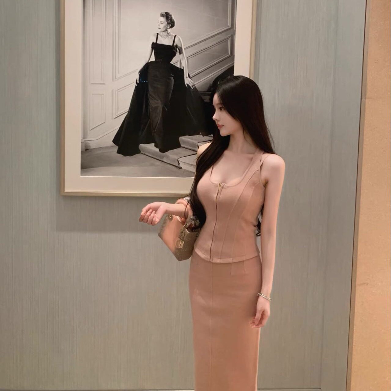 性感优雅小巴姐妹针织套装黑色大U领拉链背心女高腰半身裙两件套