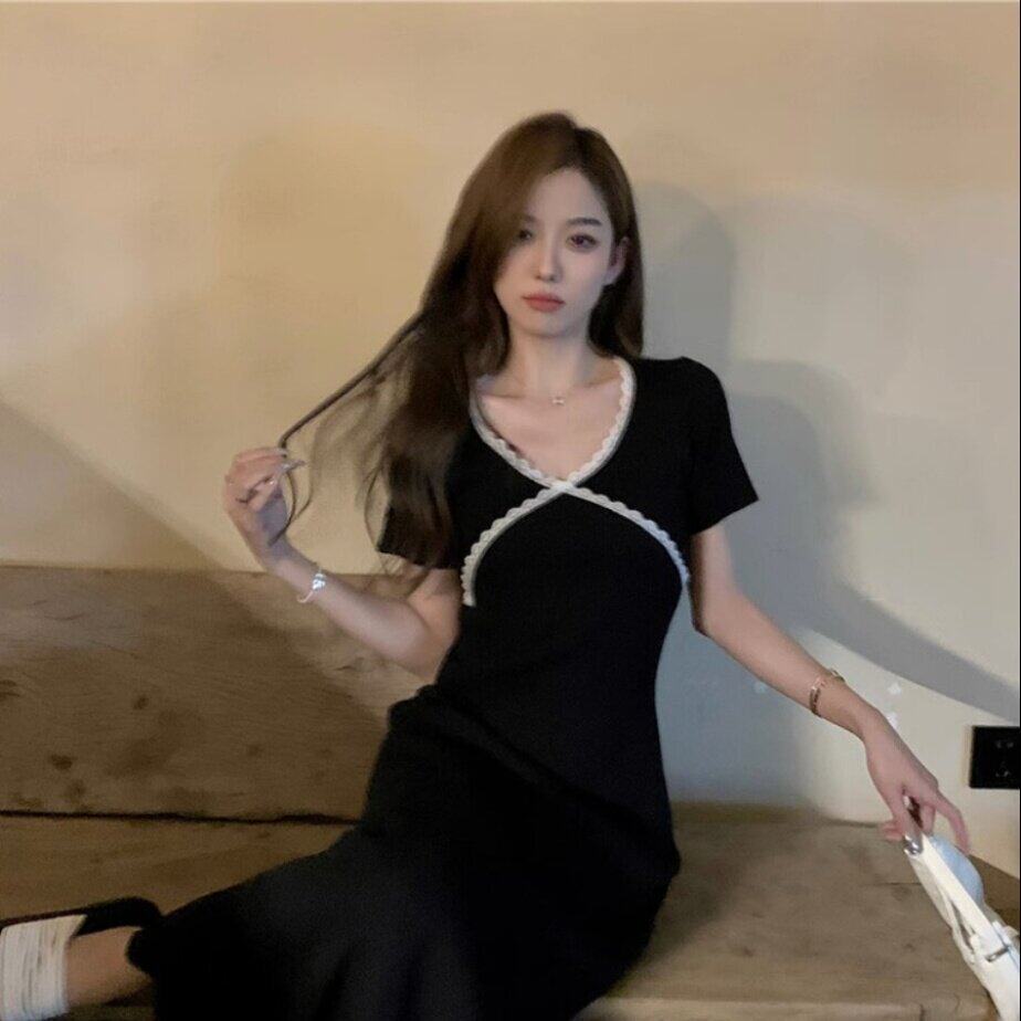 韩国甜美气质温柔淑女拼接撞色赫本风小黑裙小个子初恋冰丝连衣裙