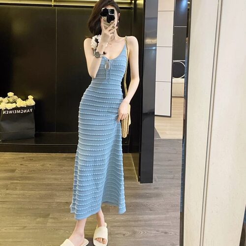 Leathercat超好看连衣裙女夏季2026新款法式收腰显瘦针织吊带长裙