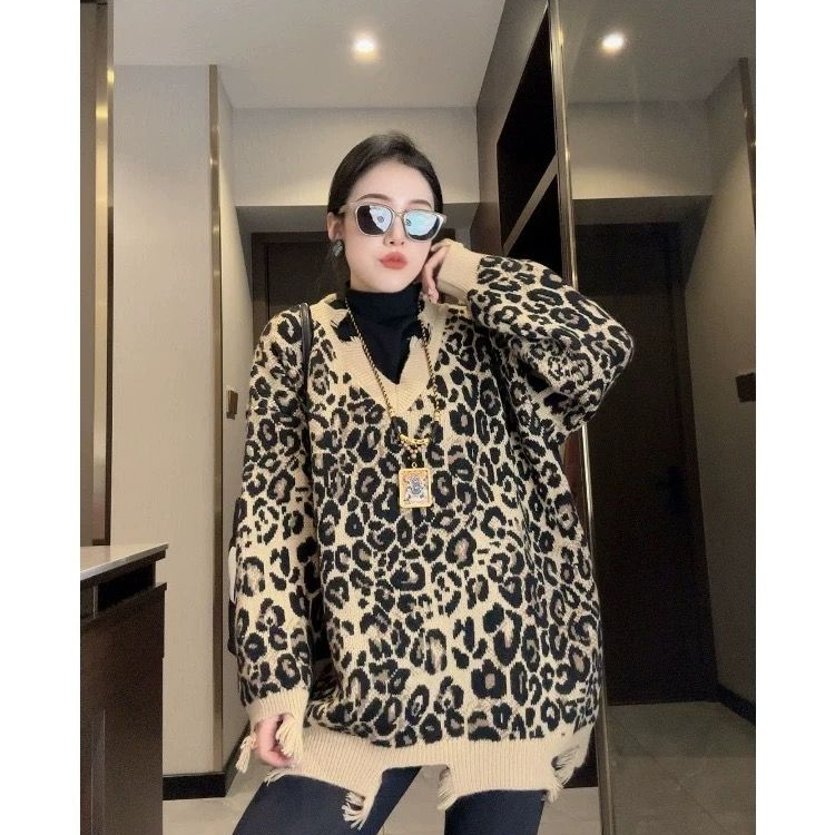 慵懒风V领别致豹纹破损毛衣外套韩版超好看做旧宽松针织衫上衣服