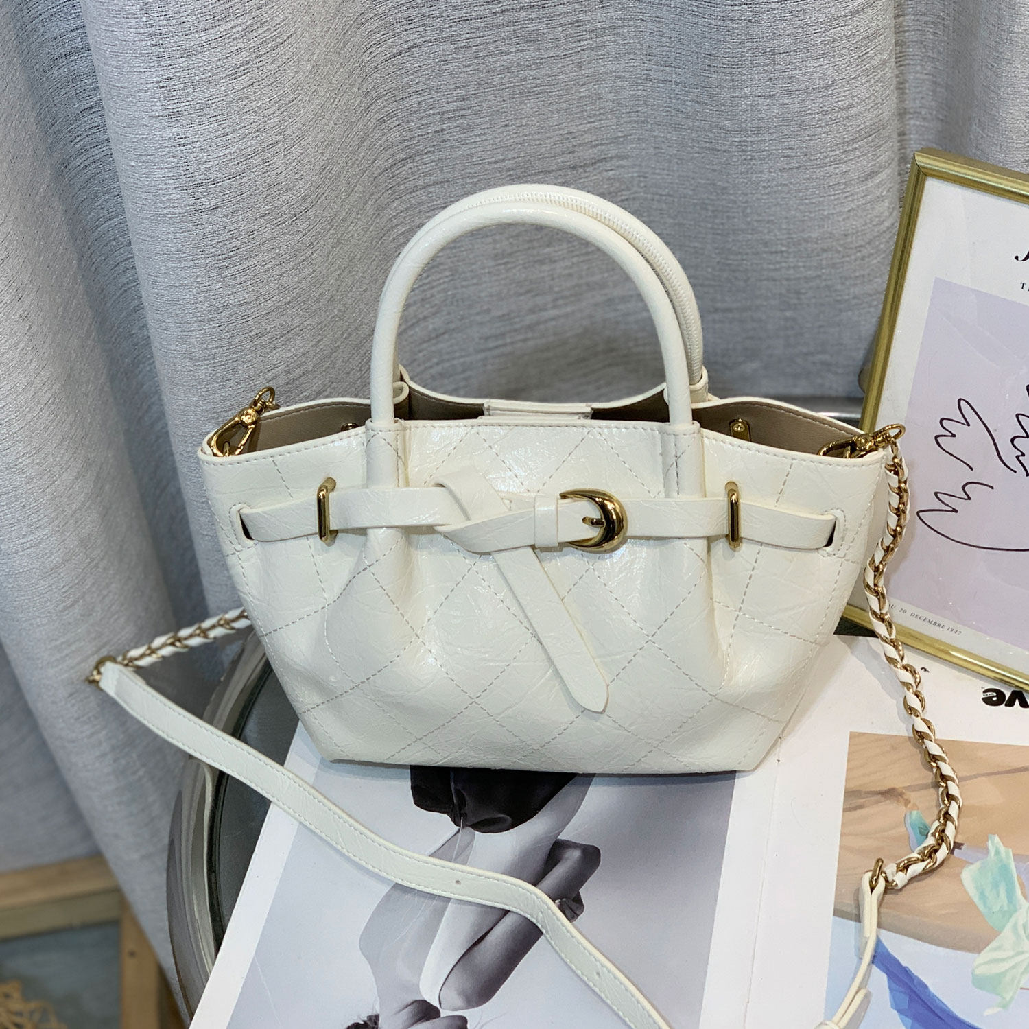 菱格链条金球复古牛皮手提包女2026新款通勤斜挎包大容量托特潮包