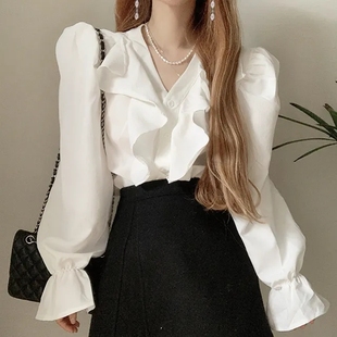 韩国chic 春季款法式气质V领荷叶边喇叭袖设计感百搭衬衫上衣