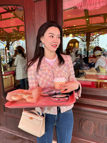 丰满层次樱花格子香奈尔粗花
