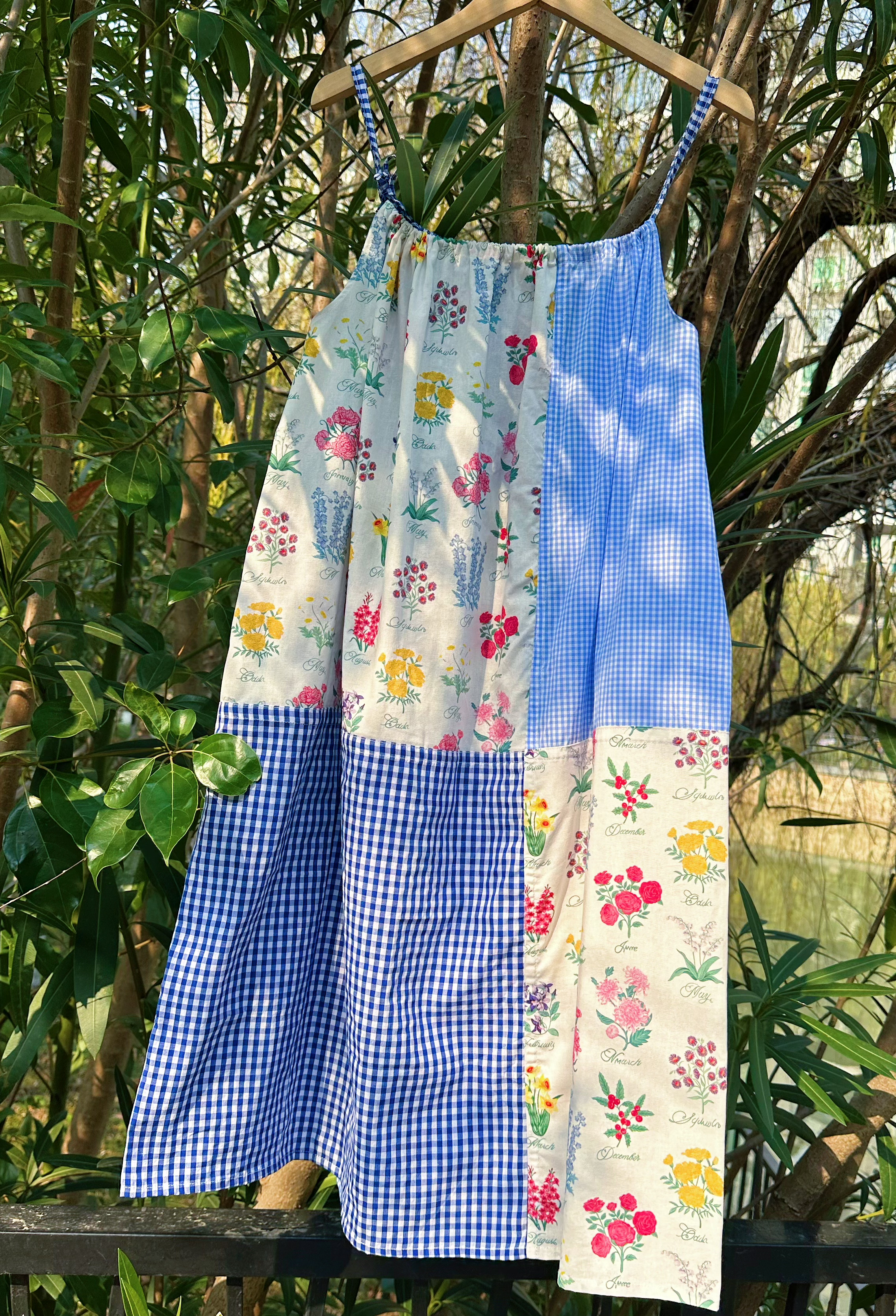 原创自制 森系拼接苍井优夏季花卉格纹vintage风格吊带连衣裙-