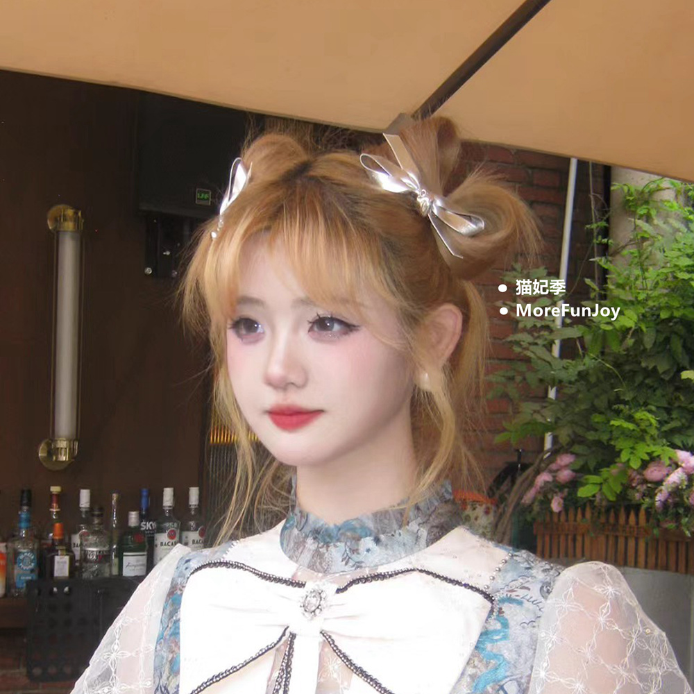 银灰色蝴蝶结立体爱心发夹