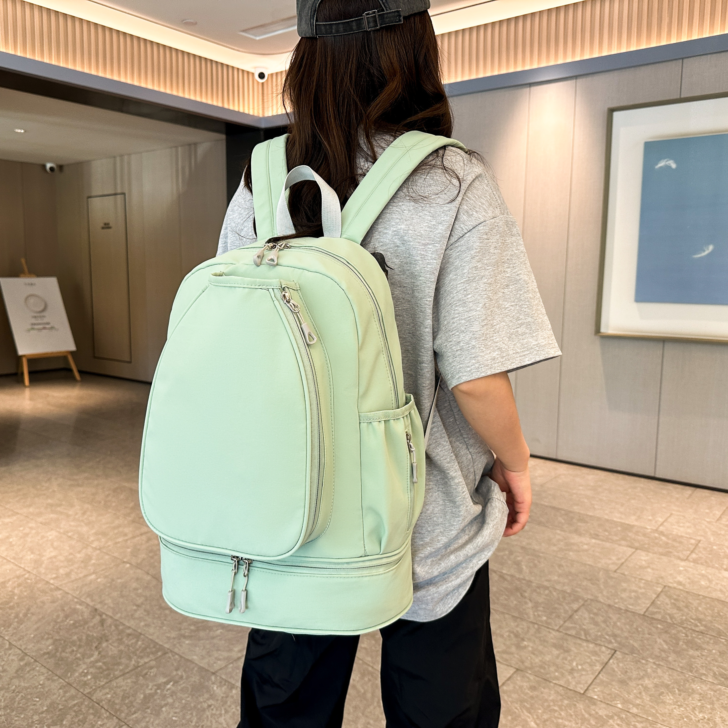 新款羽毛球包可定制双肩背包