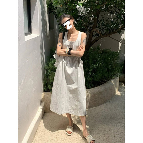纯欲风白色方领无袖吊带连衣裙女