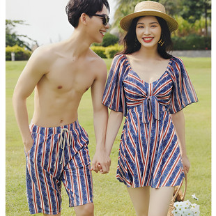 游泳温泉男泳裤 2025新款 情侣泳衣女夏条纹保守遮肚显瘦连体裙式