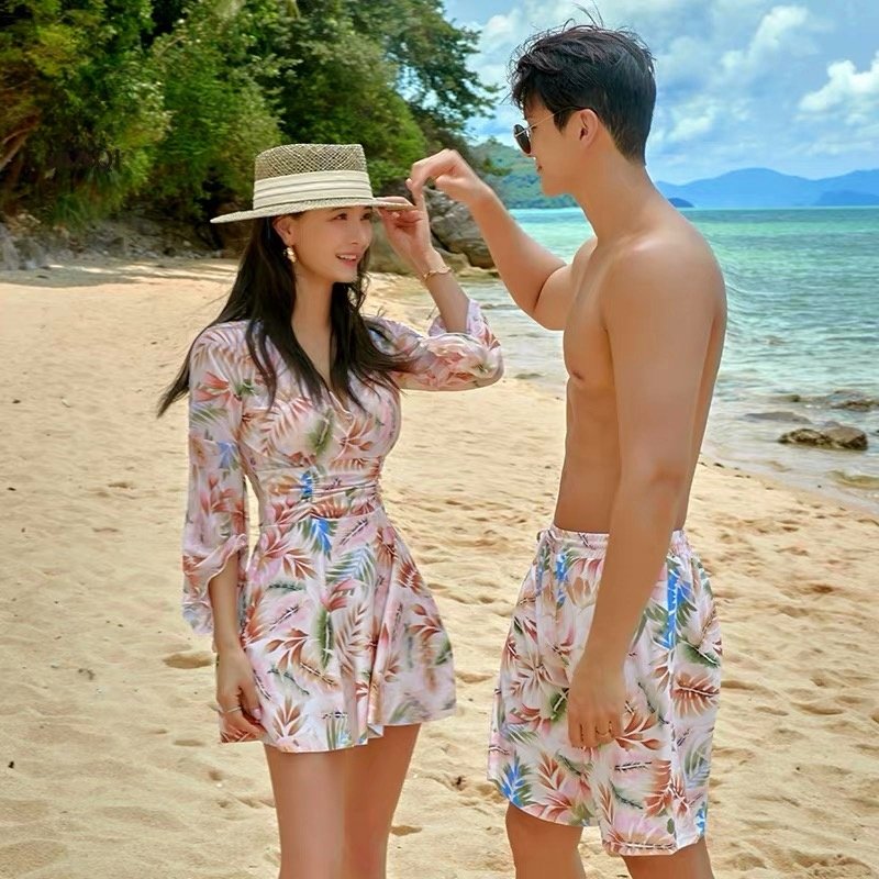 情侣泳衣女泡温泉海边度假连体防晒性感花色游泳装沙滩裤男女套装,运动/瑜伽/健身/球迷用品,情侣装泳衣,淘宝优惠券,粉丝福利购,淘宝优惠卷