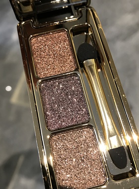 亮片眼影盘新款维妮小熊三色眼影紫色便携易上色日常妆大地色显白