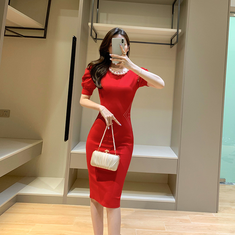 轻奢夏季新款气质修身收腰连衣裙