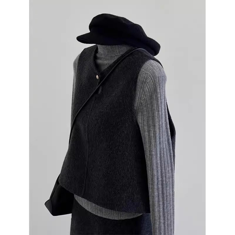 巨好看的灰色高领打底衫2025秋冬新款针织毛衣女叠穿修身内搭上衣