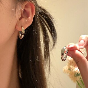 ins冷淡风纯银耳圈圈耳环2024新款爆款耳钉小众设计感高级耳扣女