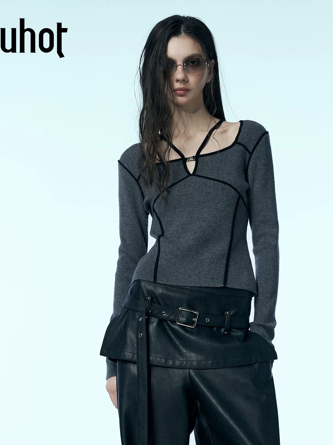 uhot/诱货灰黑色长袖交叉绑带针织衫女性感深冬辣妹穿搭UWWW2Z130