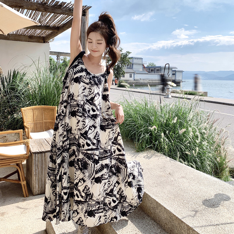 度假风印花吊带裙女2025夏季新款超好看设计感洋气时髦气质连衣裙,女装连衣裙,浙宝128A