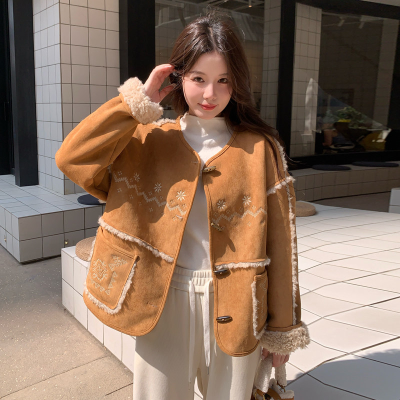 【现货】数据好刺绣皮毛一体外套--配围脖P200-K298,女装棉衣/棉服,浙宝128A