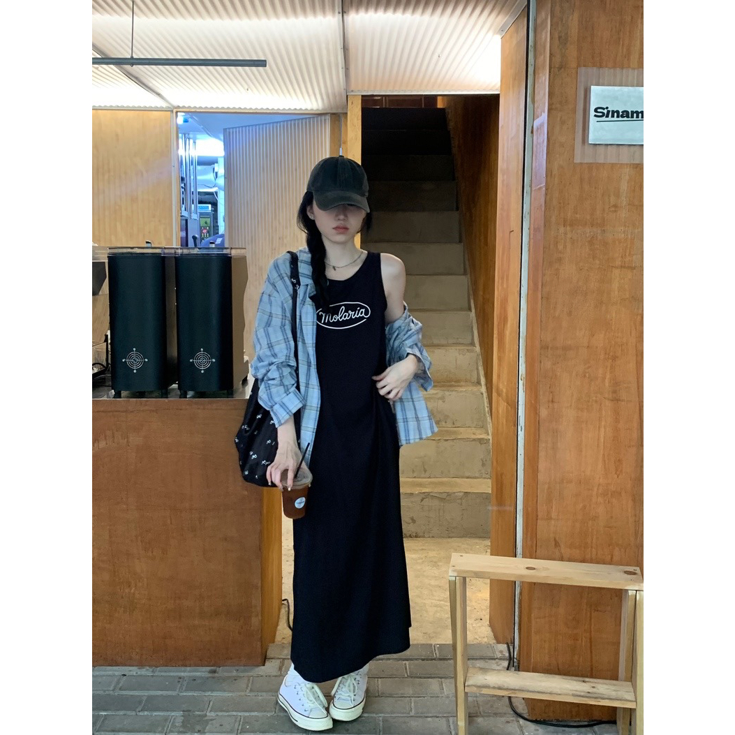 慵懒风复古宽松格子衬衫+显瘦字母背心连衣裙套装