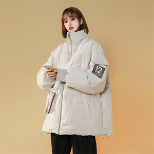 【真正羽绒】90绒情侣羽绒服女模图M0880-P180特价图片