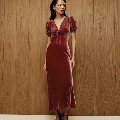 V领丝绒短袖连衣裙鱼尾长裙