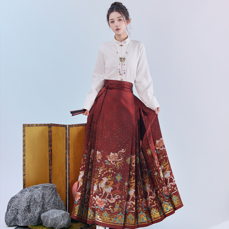 神鹿重工马面裙半身裙明制汉服订婚婚服小个子敬酒服织金仿妆花裙
