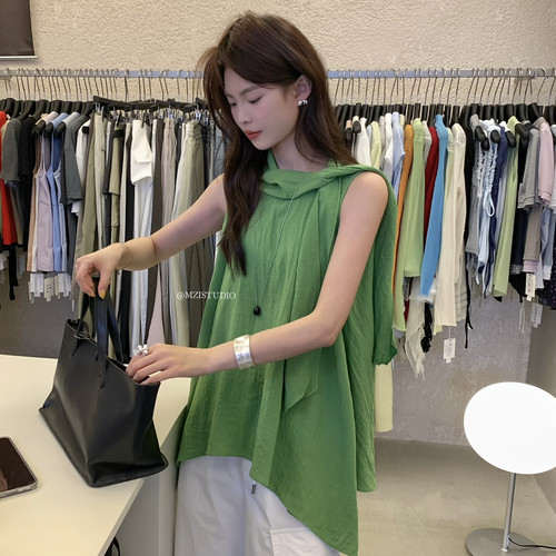 MZI STUDIO-绿野花间韩系不规则下摆淑女精致素雅气质无袖小衫
