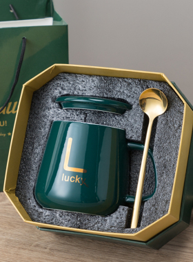 陶瓷马克杯带盖勺情侣咖啡杯创意个性潮流恒温杯子家用办公室水杯