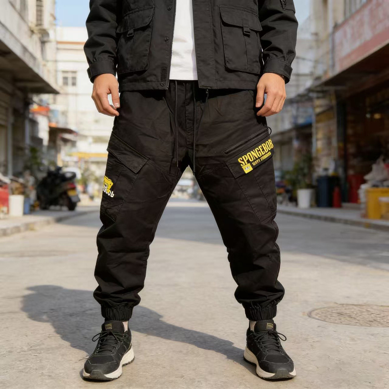 潮牌工装风黑色多口袋字母印花束脚休闲裤男