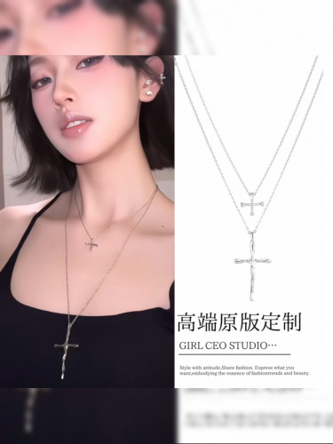 少女CEO | GIRLCEO甜酷百搭金属十字架项链小众百搭毛衣链女