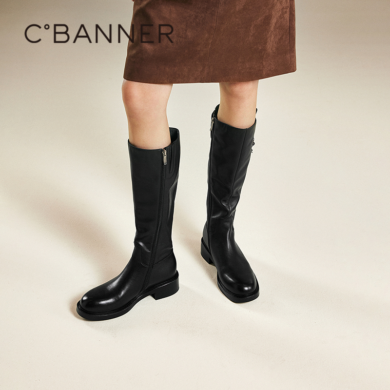 质感牛皮革 纹理细腻展现自然光泽