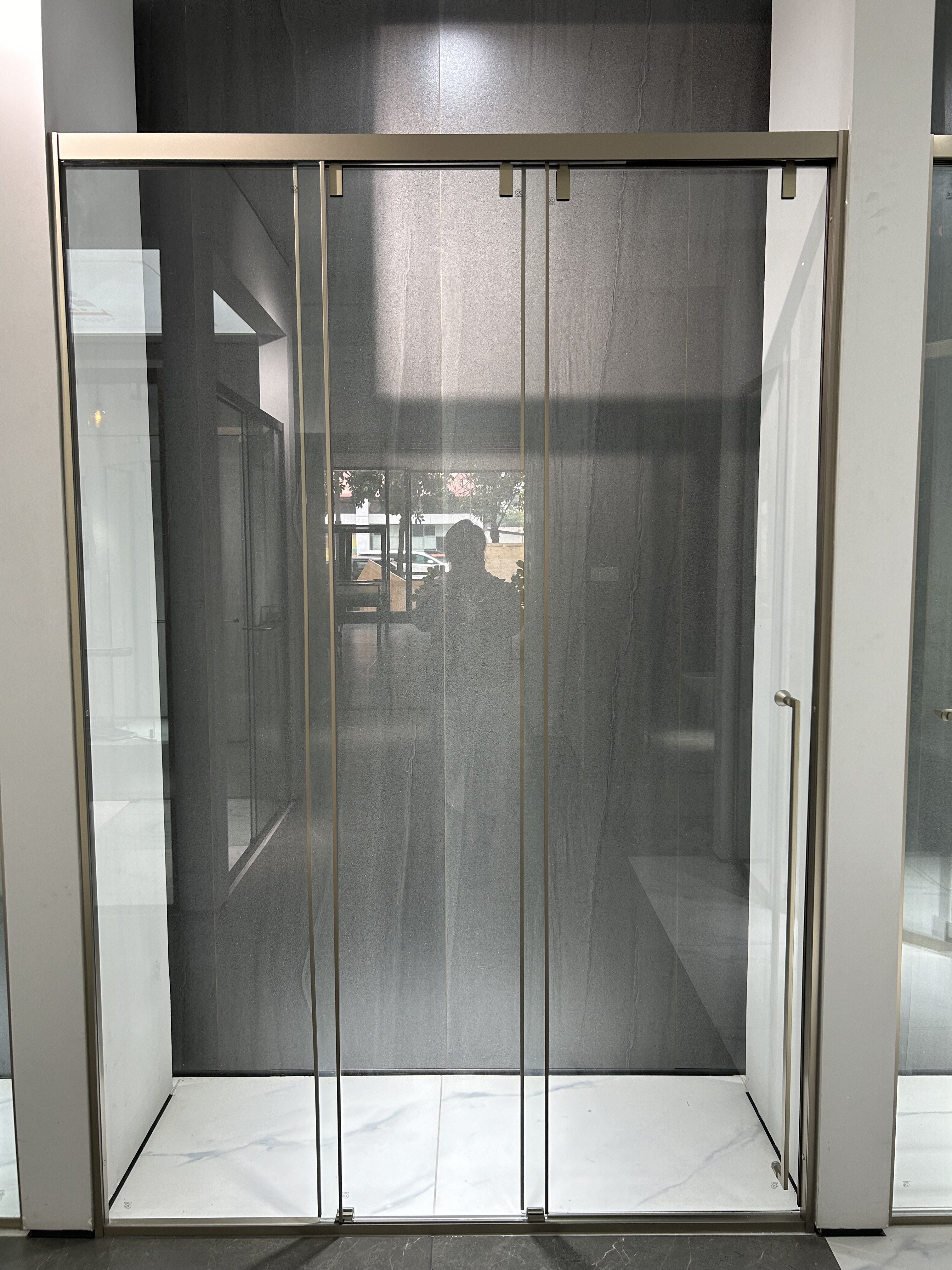 新款不锈钢条包门玻框浴室三联动移门淋浴房玻璃隔断三推拉三趟门