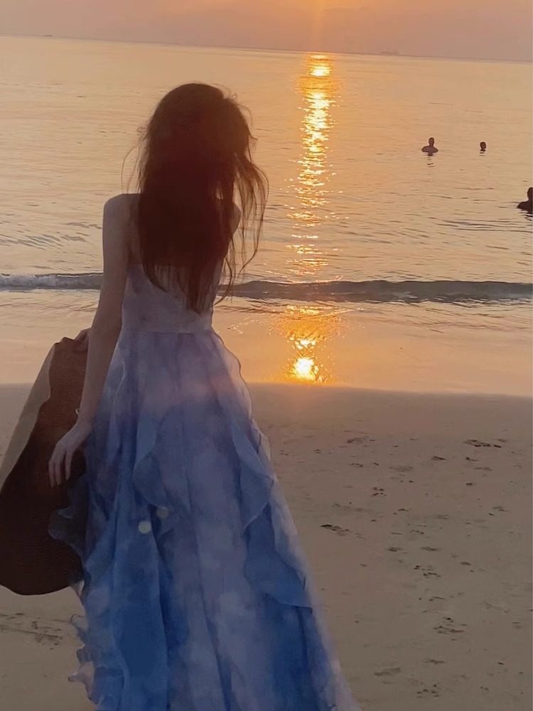 法式初恋海边度假连衣裙仙女夏季超仙气质感高级感超火沙滩长裙子