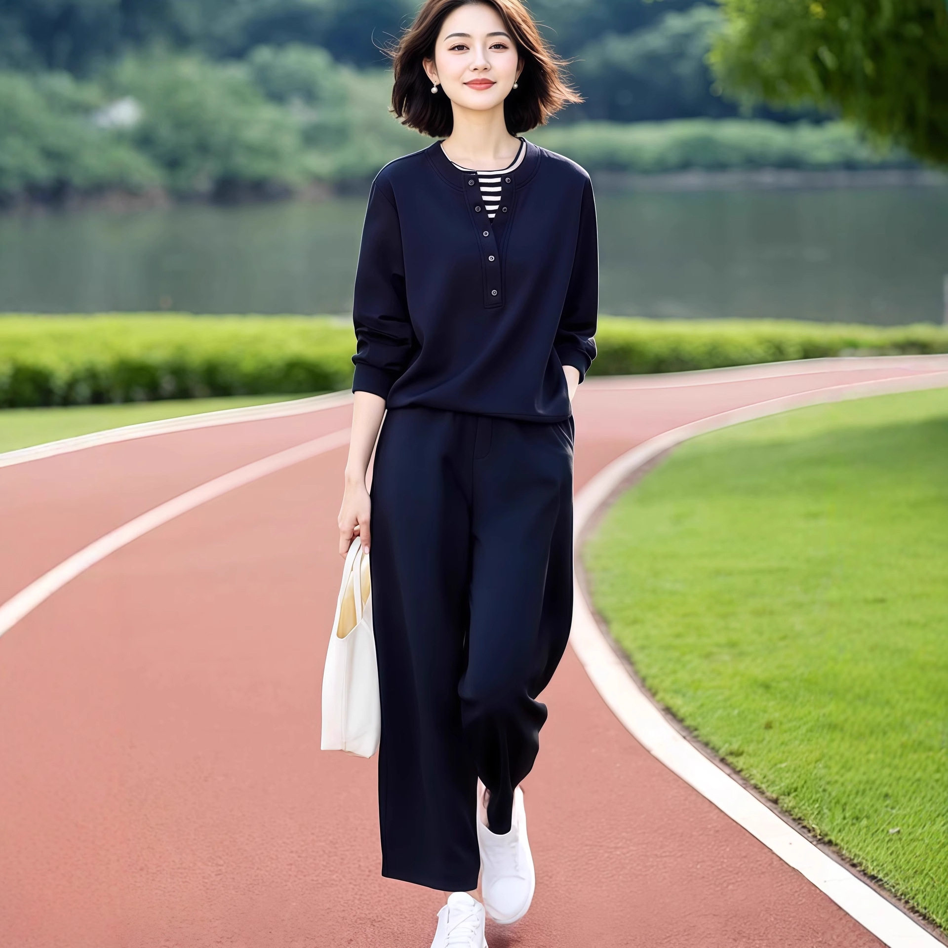 中年妈妈时尚运动套装春秋季休闲假两件卫衣+松紧腰九分裤两件套