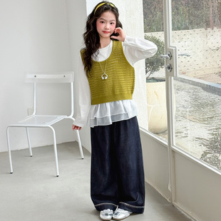 女童森系三件套春秋新款镂空针织马甲荷叶边衬衫牛仔裤中大童套装