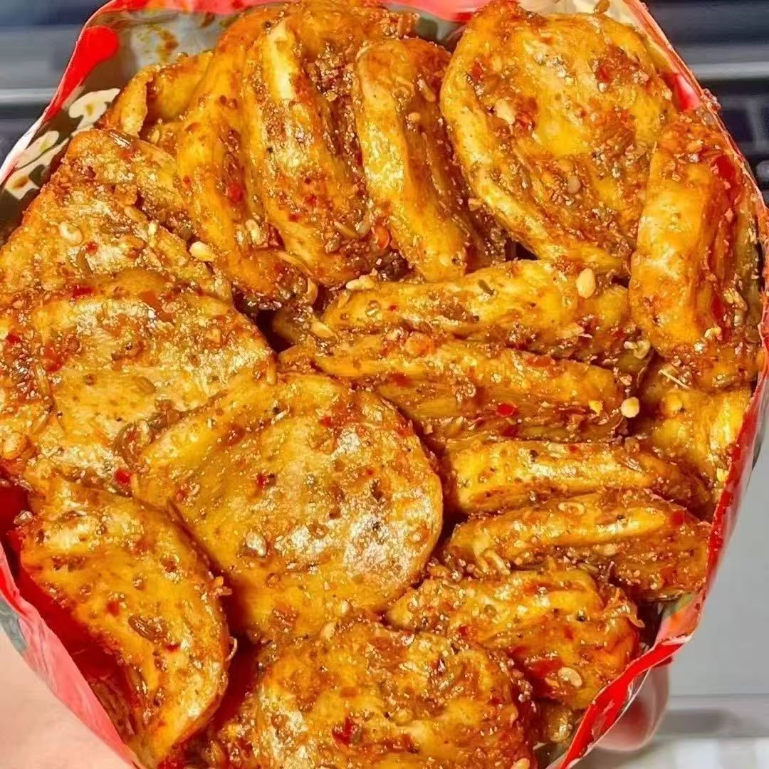 烤面筋圈香辣烧烤味手工面筋零食网红辣条解馋烤面筋片辣味小吃