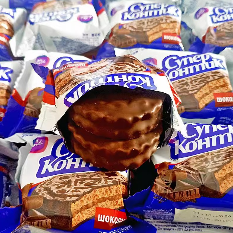 包邮俄罗斯进口夹心花生榛子味巧克力康吉三明治饼干零食品新年货