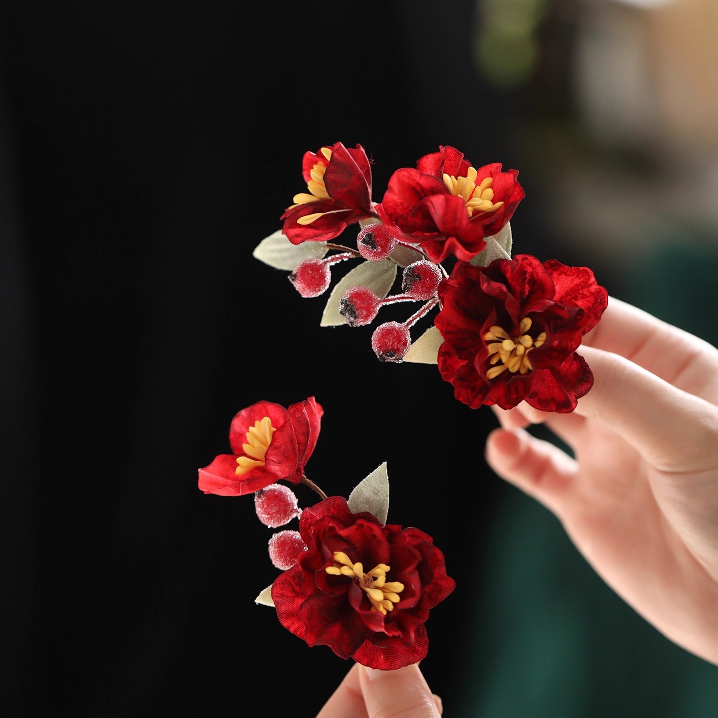 秋冬复古红山茶新中式低丸子头夹子头饰新娘秀禾旗袍古风配饰发夹